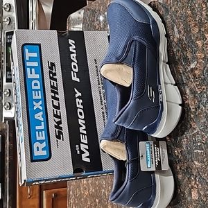 New Sketchers Men's Memory Foam Shoes